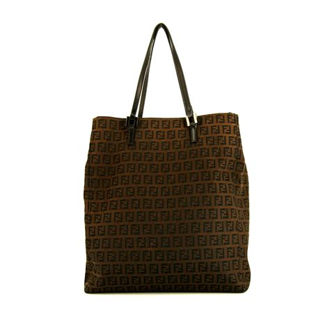 collector square fendi